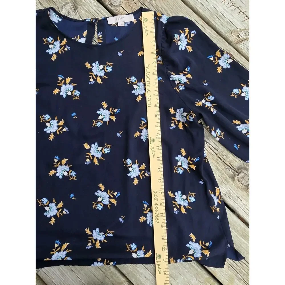 LOFT Floral Lightweight Boho Blouse Size Large L Navy With Flower Balloon Sleeve